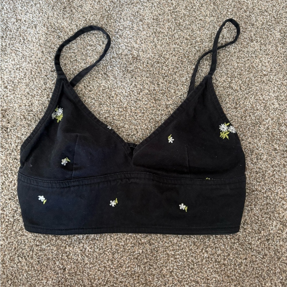 Black Urban Outfitters cropped top